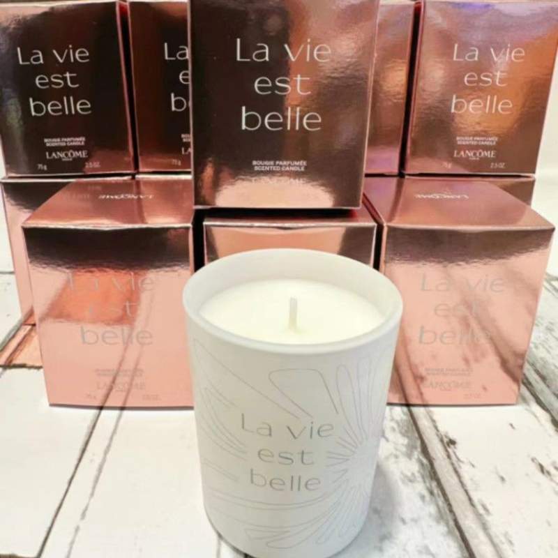 Lancôme ❝ La Vie Belle Scented Candle